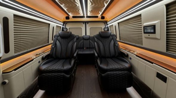 8 passenger sprinter van inside milwaukee