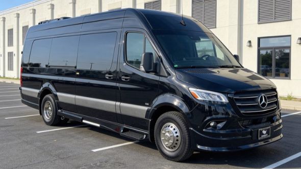 milwaukee airport sprinter van service